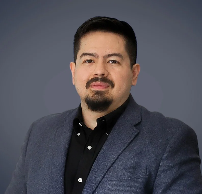 Dr. Luis Vargas